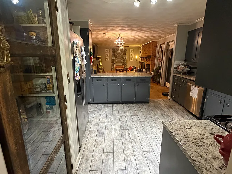 364 Hanley Cir — Photo 44