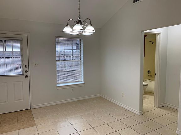 2nd image of 2101 Bahamas Dr #1