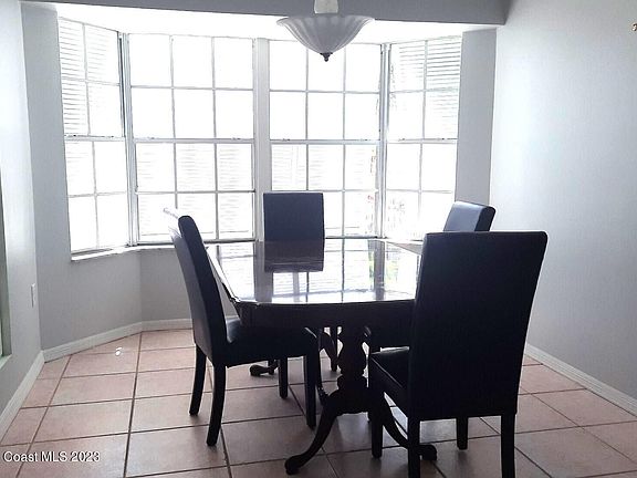 5th image of 114 Fontaine St