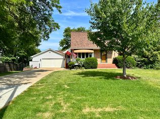 5645 S Kensington Ave, Countryside, IL