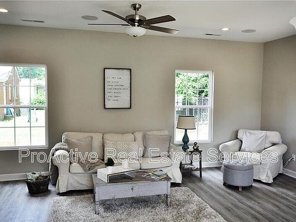 3rd image of 213 Kilby Ave