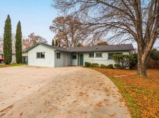 230 San Joaquin Dr, Red Bluff, CA 96080