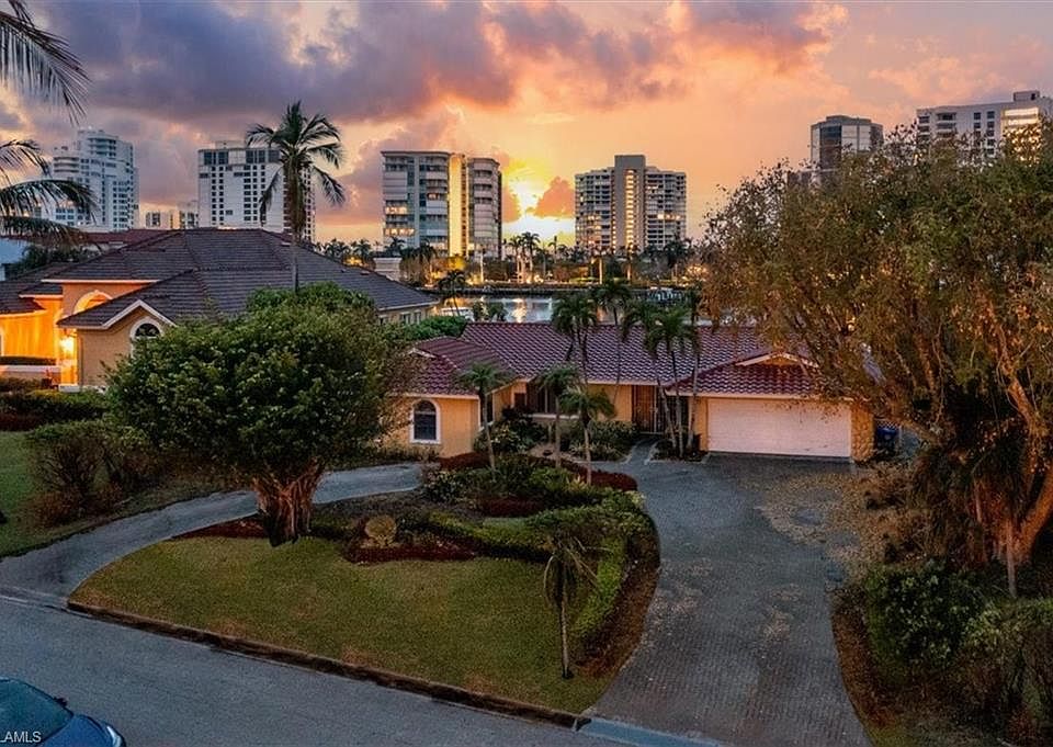 315 Neapolitan Way, Naples, FL 34103 MLS 222075294 Zillow