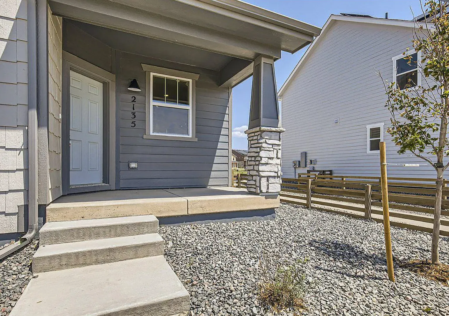 Stunning South-Facing Home with Mountain Views & Modern Finishes! — Photo 2