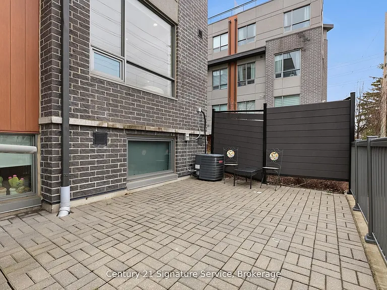 1238 Cawthra Rd #2 — Photo 25