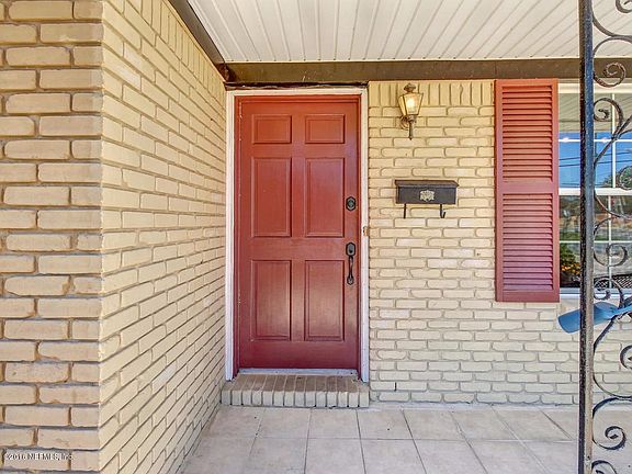 Beautifully Strong Entrance!