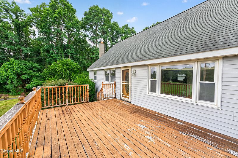 2nd image of 27 Fellows Road