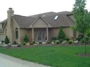 317 Village Green Dr, Mcmurray, PA 15317