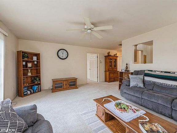 4th image of 6379 Jasmine Ave
