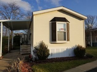 68 Mary St, Barberton, OH 44203