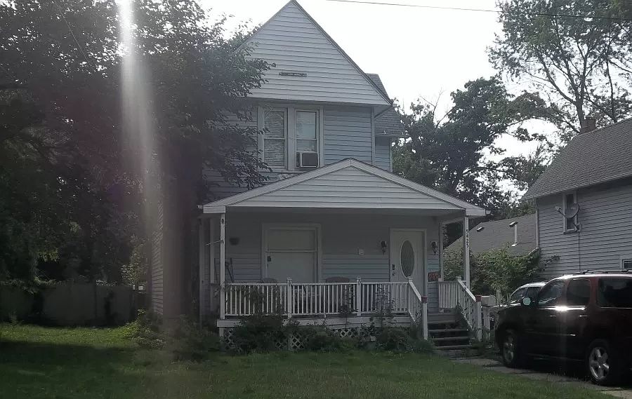 1st image of 5425 Washington Ave
