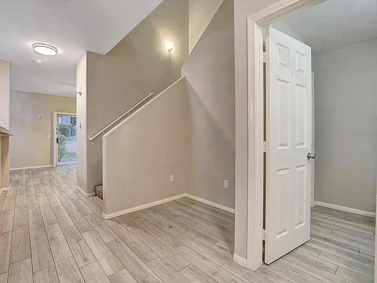 716 Peachy Canyon Cir #103 — Photo 5