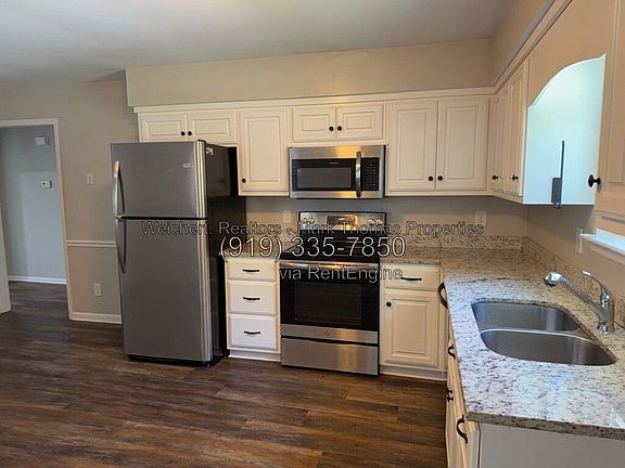 2nd image of 219 Bridgefield Pl