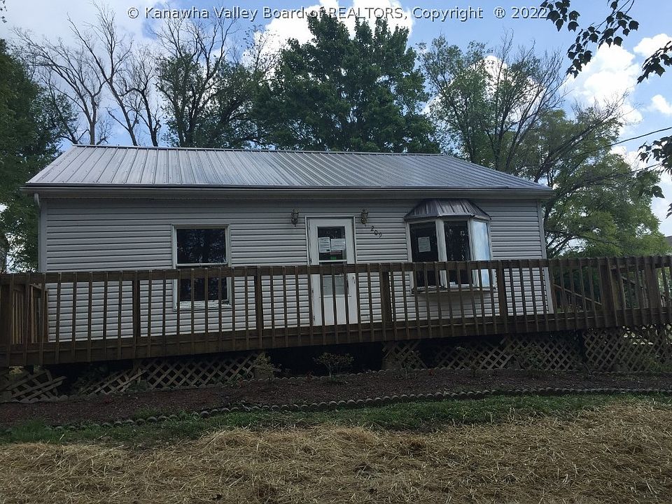 1st image of 121 Teays Ln