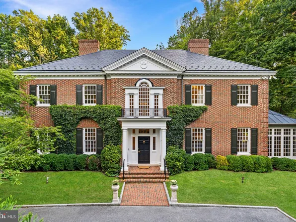 9900 New London Dr, Potomac, MD 20854