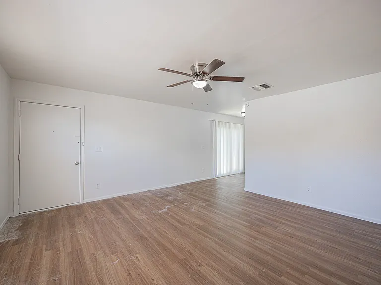 925 W Peoria Ave #29 — Photo 4