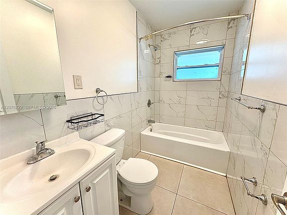 5th image of 1711 Fillmore St #510