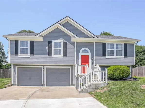 932 S Jones Ct, Independence, MO 64056