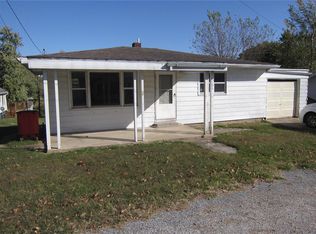 104 S Montgomery Ave, Vandalia, IL 62471