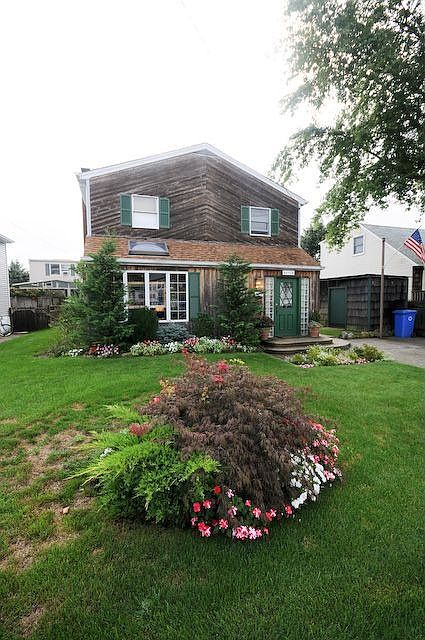 270 Jefferson Ave.