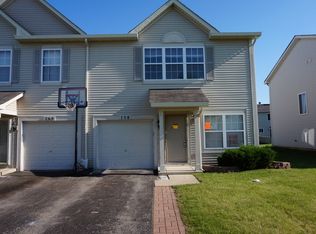 758 S Shannon Dr, Romeoville, IL 60446