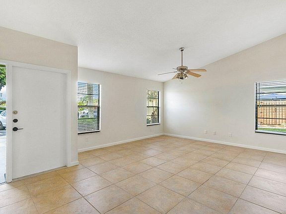 4th image of 4375 Willow Pond Circle