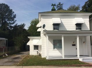 219 Chestnut St, Suffolk, VA 23434