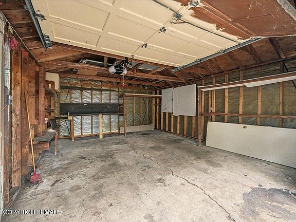 3rd image of 3416 Walnut Rd