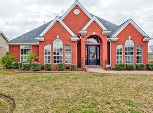 2311 Postoak Ln, Groves, TX 77619