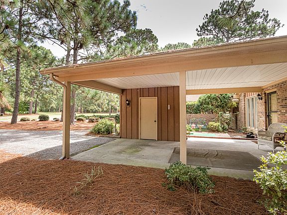 3rd image of 137 Knollwood Dr