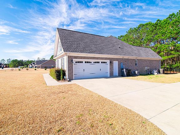 4th image of 104 Hagood Dr.