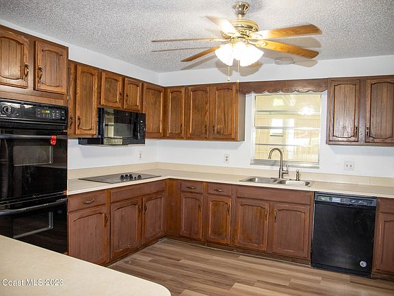 4th image of 1868 Royal Palm Dr