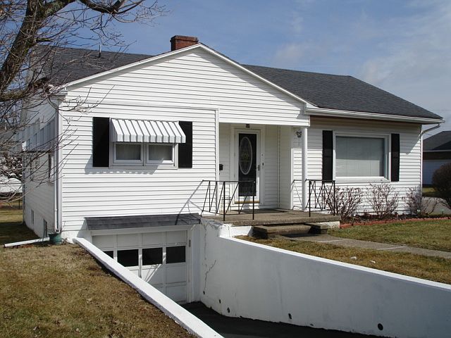 1st image of 64 Ernst Ave