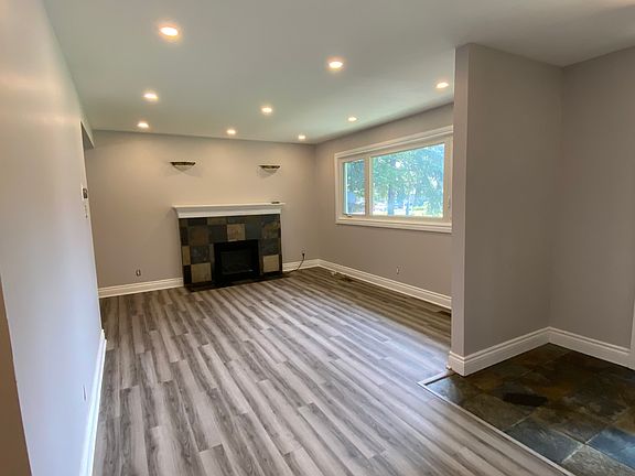 5th image of 28 Orville St