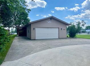 30840 N River Rd, Harrison Township, MI 48045
