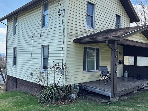 2nd image of 1354 Water St
