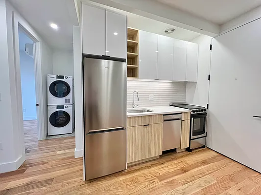 Rented by ERNY LLC | media 16