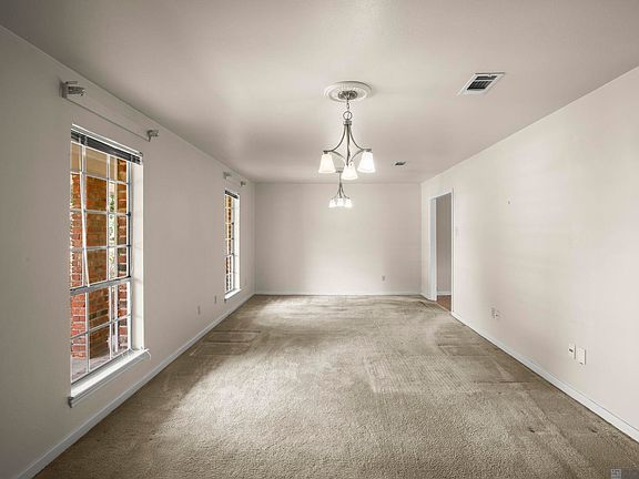 4th image of 1635 McMichael Dr