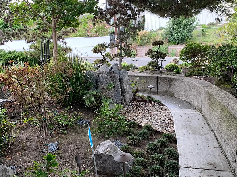 Your own private entrance beautifully landscaped and maintained by a Gardner.