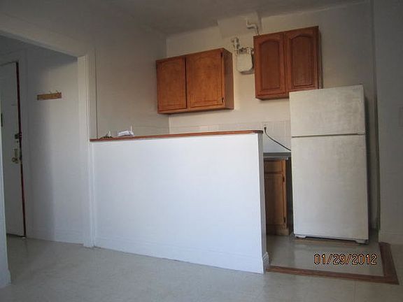 2nd image of 2820 Bailey Ave #00