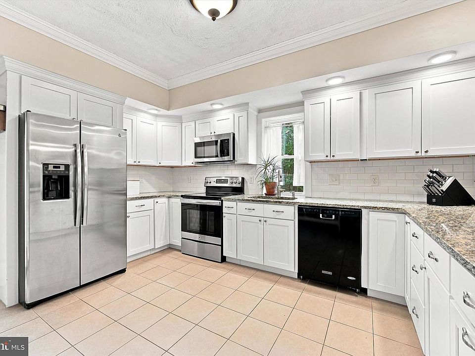 1st image of 644 Chestnut St