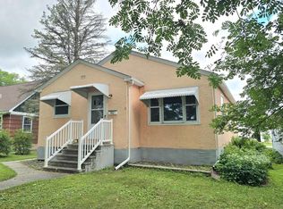 416 10th St, International Falls, MN 56649