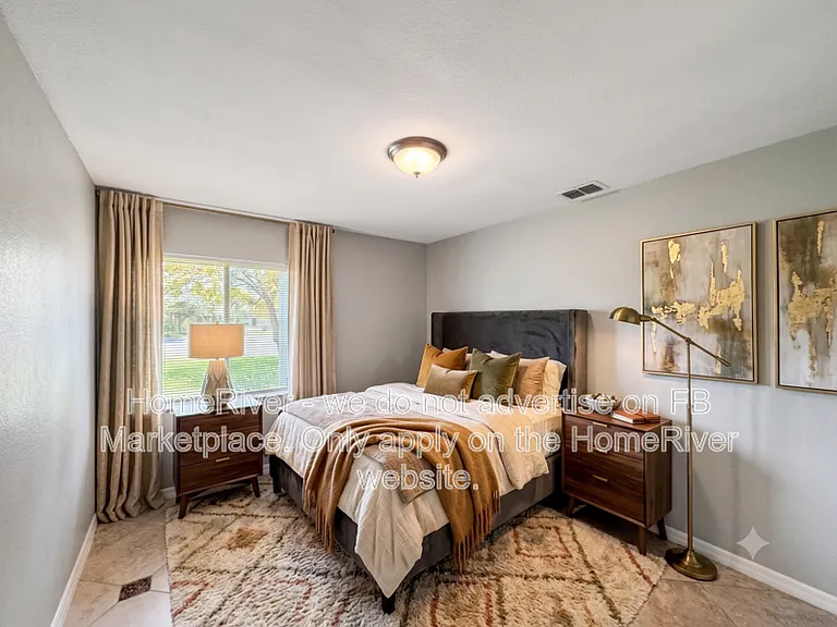 2306 Greenbush Ct — Photo 4