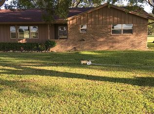 1509 Hollamon Rd, Port Lavaca, TX 77979