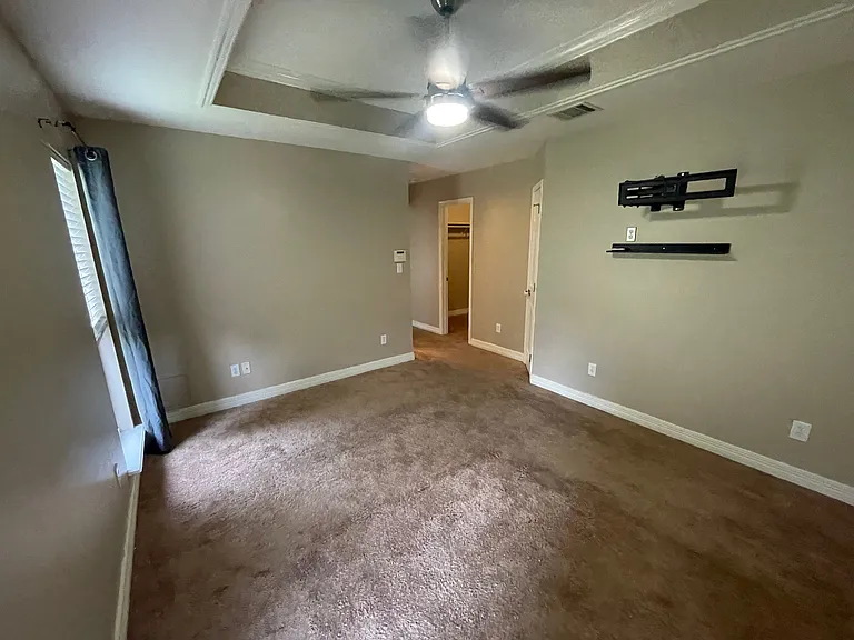 361 Gaston Ln — Photo 6