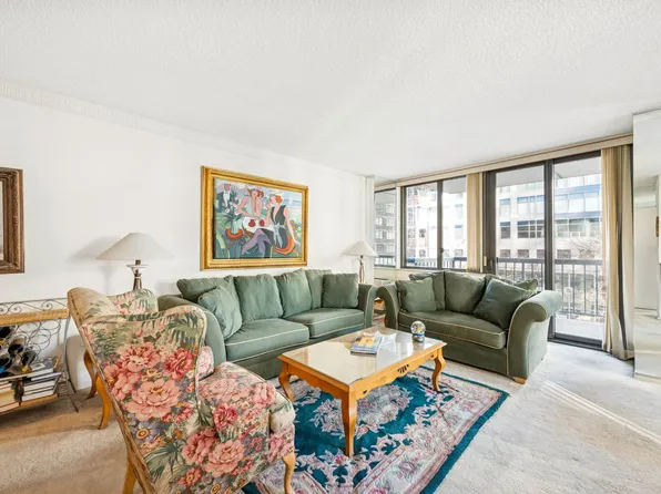 300 East 54th Street image 1 of 10