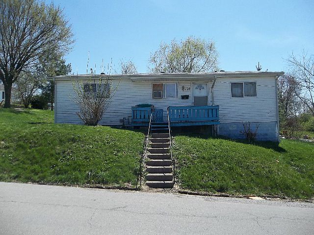 1st image of 128 School St