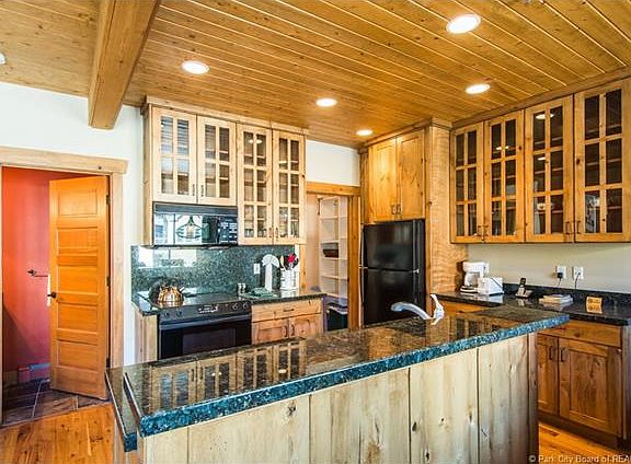 2nd image of 564 Deer Valley Dr #1