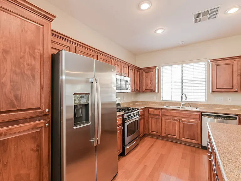 3437 Rock Face Ct — Photo 9