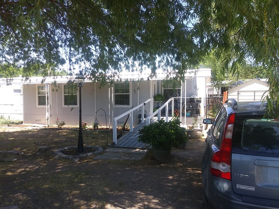 2nd image of 1076 Orsino Ct SE